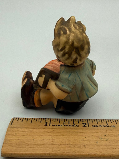 VTG lot of 4 Hummel Figurines Chimney Sweep, Hiker, Accordian, Singer /ro