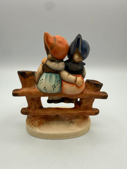 VTG set of 2 Goebel Hummel figurines Coquettes & Birthday Serenade /ro