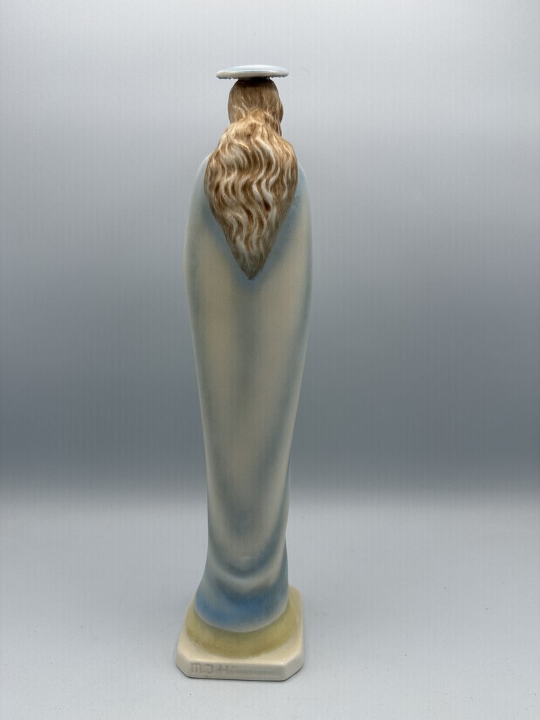 VTG Goebel Hummel Praying Madonna w/Halo 11.5” tall /ro