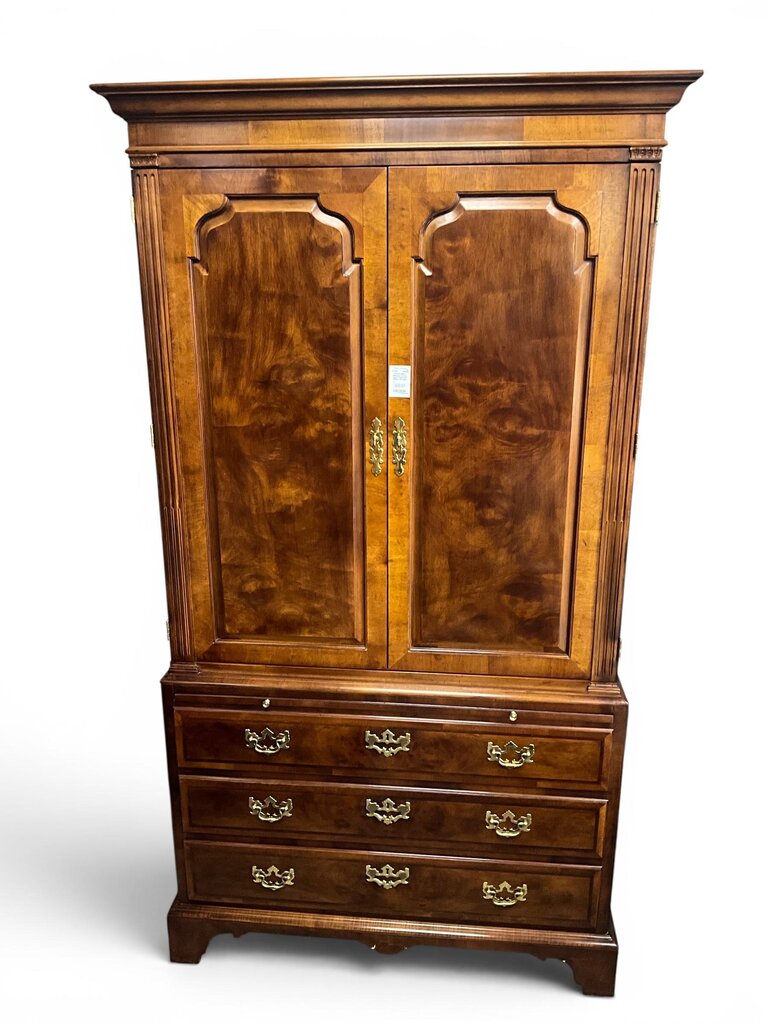 Henredon Aston Court Collection Walnut Armoire