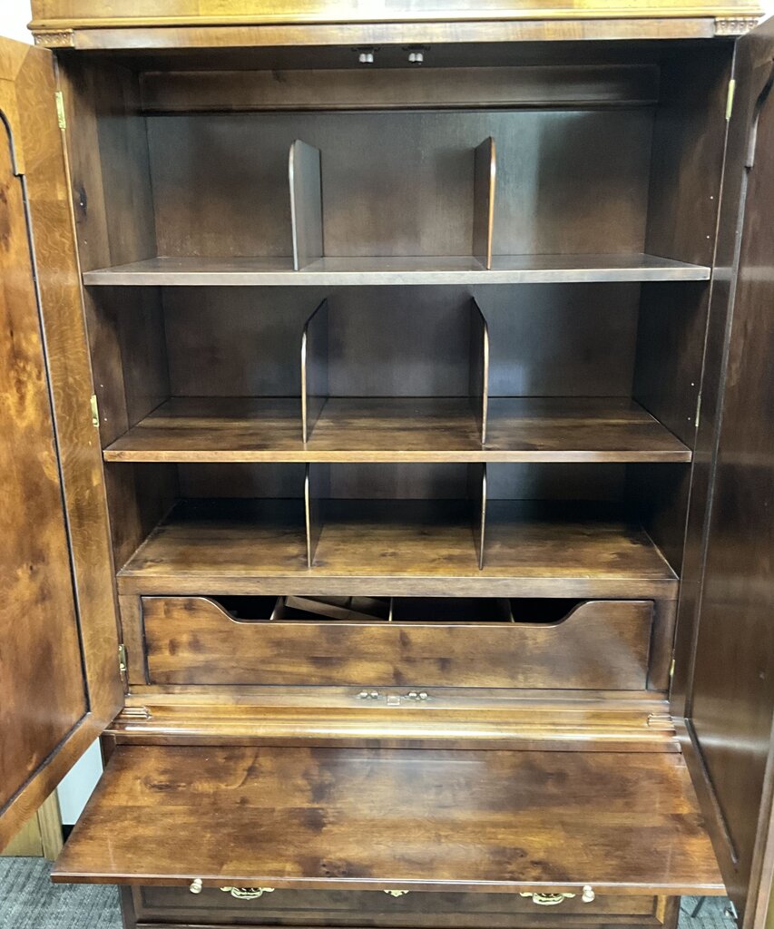 Henredon Aston Court Collection Walnut Armoire