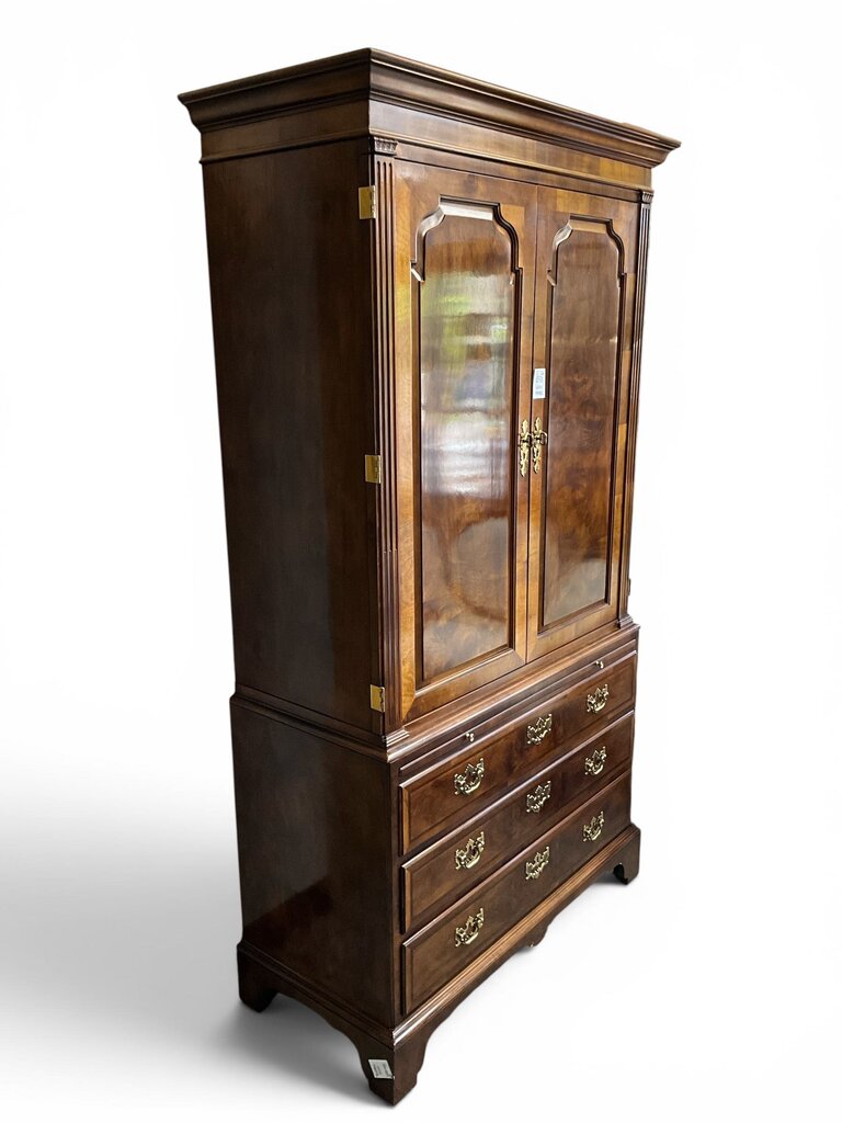 Henredon Aston Court Collection Walnut Armoire