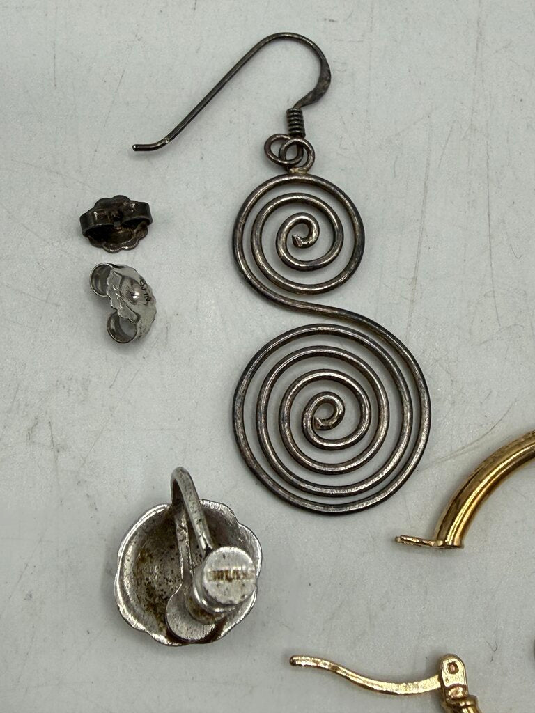 Estate Sterling Silver Scrap Jewelry /ro
