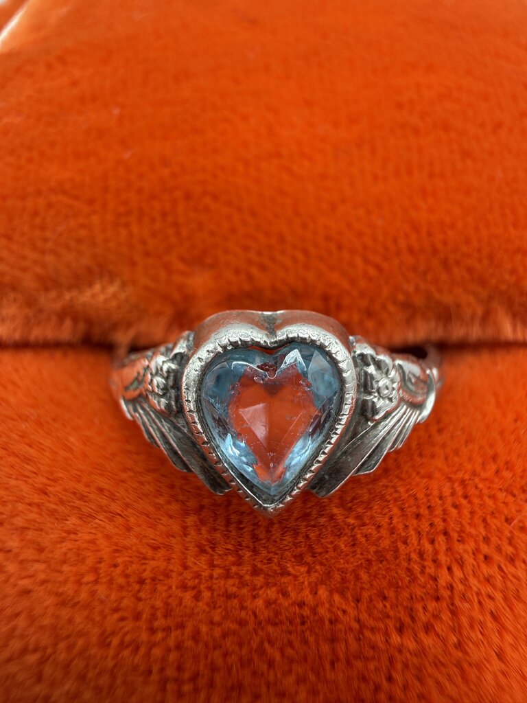 Vtg Sterling Silver Ring w/Heart Blue Topaz Gemstone Size 4.5 /ro