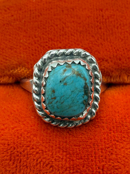 VTG Sterling Silver Ring with Turquoise Stone size 6 /ro
