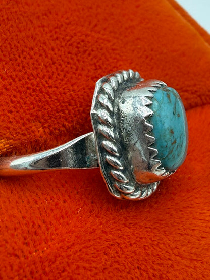 VTG Sterling Silver Ring with Turquoise Stone size 6 /ro