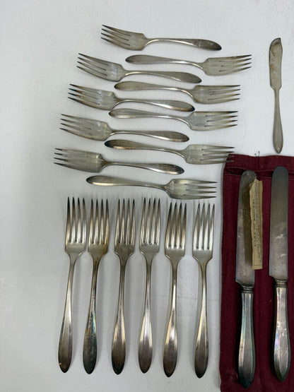 Antique Oneida Community Flatware 31 pcs. /rw