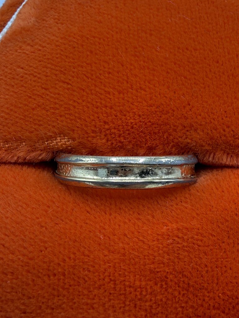 Vintage 18KT Gold Electroplated Band/Ring size 6” /ro