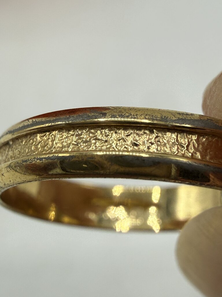 Vintage 18KT Gold Electroplated Band/Ring size 6” /ro