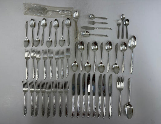 Oneida WM Rogers SilverPlate Flatware Brittany Rose 47 PCs./ro