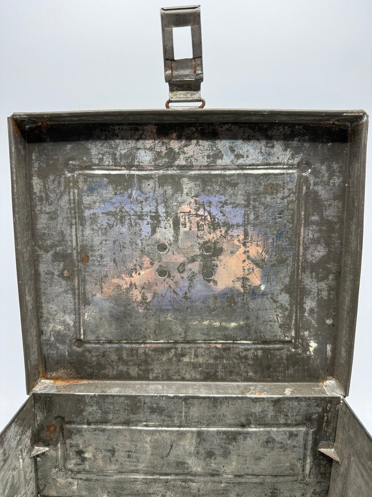 Antique Metal Storage Box Carrying Handle 10”x 8”x 4” /rw
