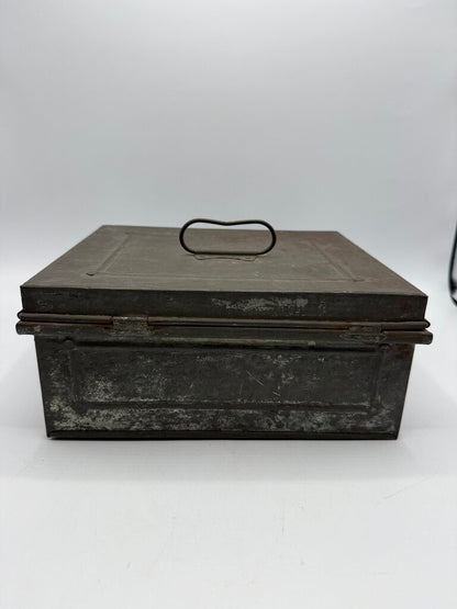 Antique Metal Storage Box Carrying Handle 10”x 8”x 4” /rw