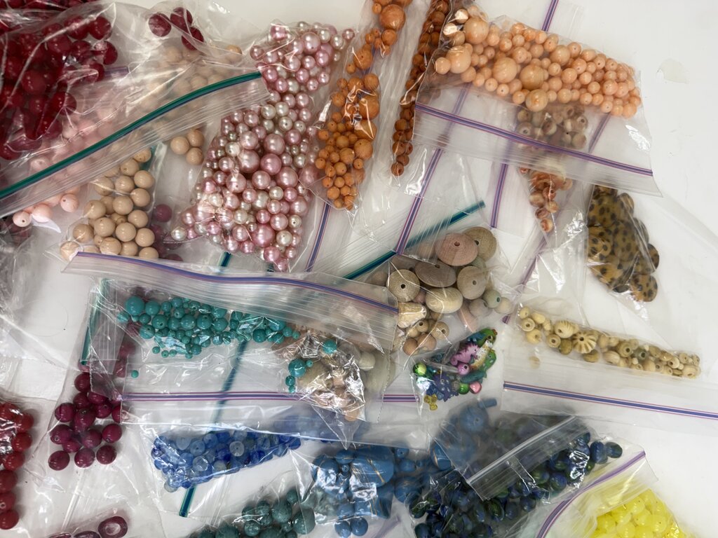 Large Lot of Beads/Necklaces for Crafting & Jewelry Making 10 lbs. /ro