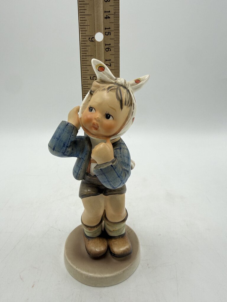 VTG Hummel Boy with Toothache #217 Figurine W Germany /roh