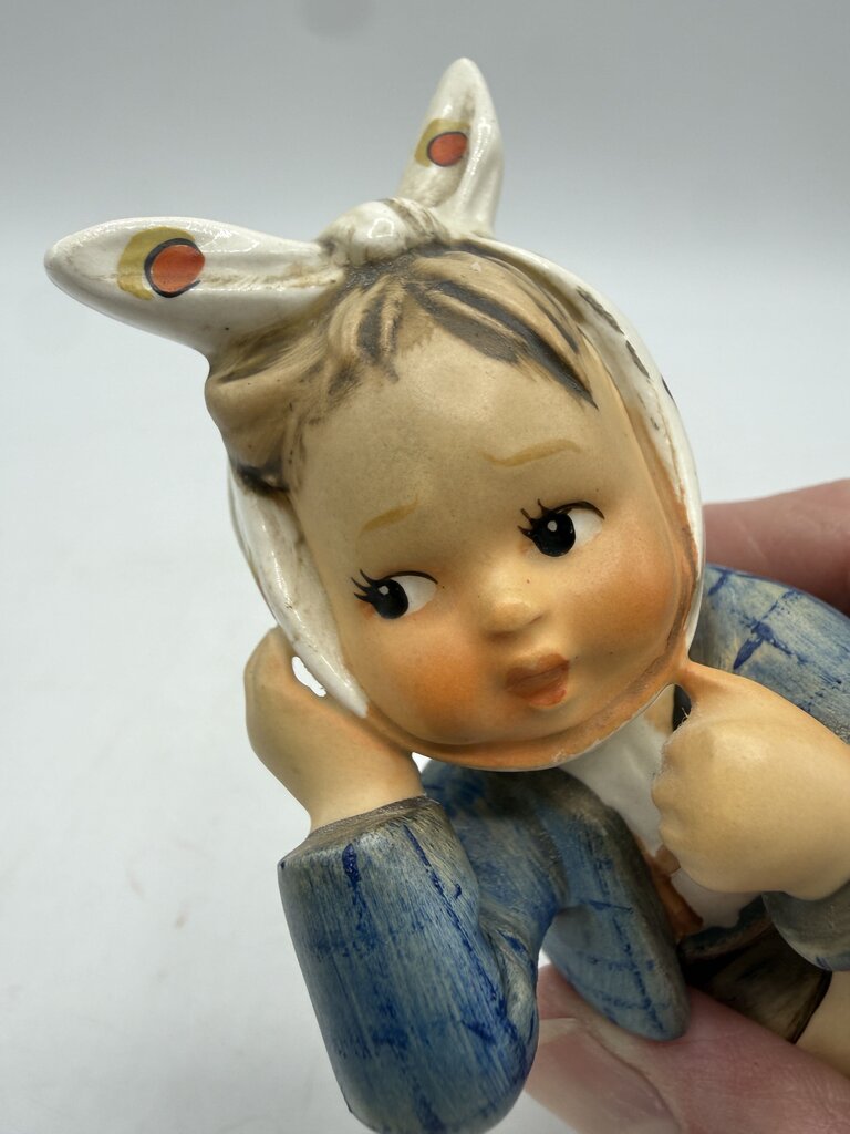 VTG Hummel Boy with Toothache #217 Figurine W Germany /roh