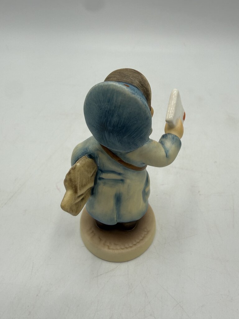 VTG Hummel Figurines Postman #119 & Little Shopper #96 /roh