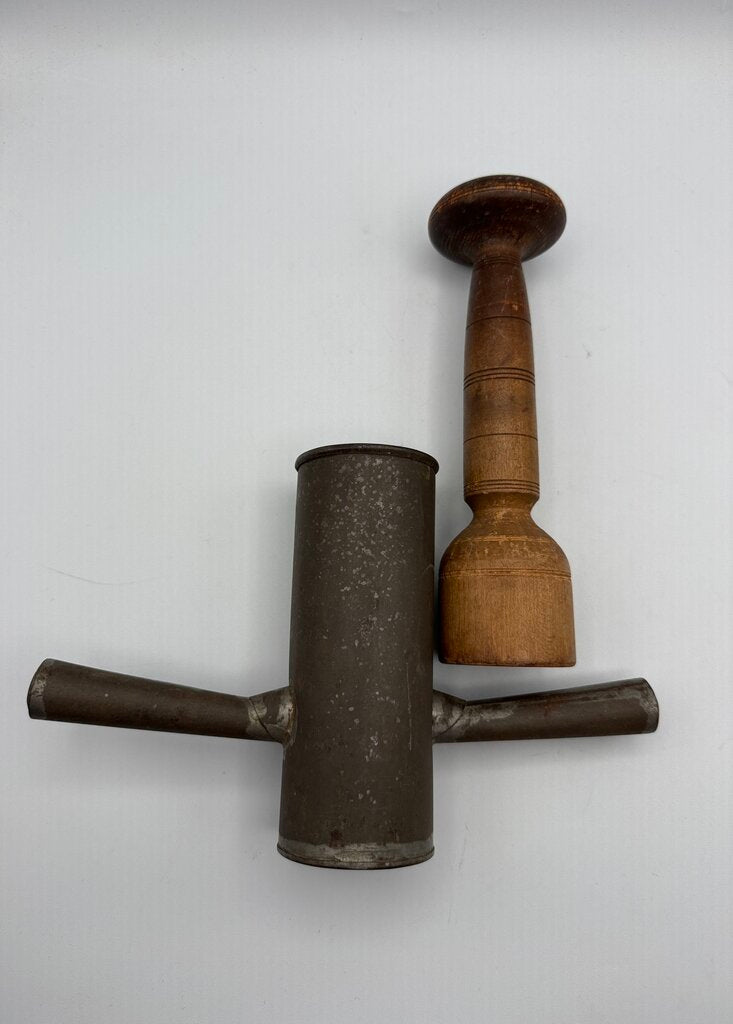 Antique Metal Cookie Star Cookie Press w/Wood Plunger /rw