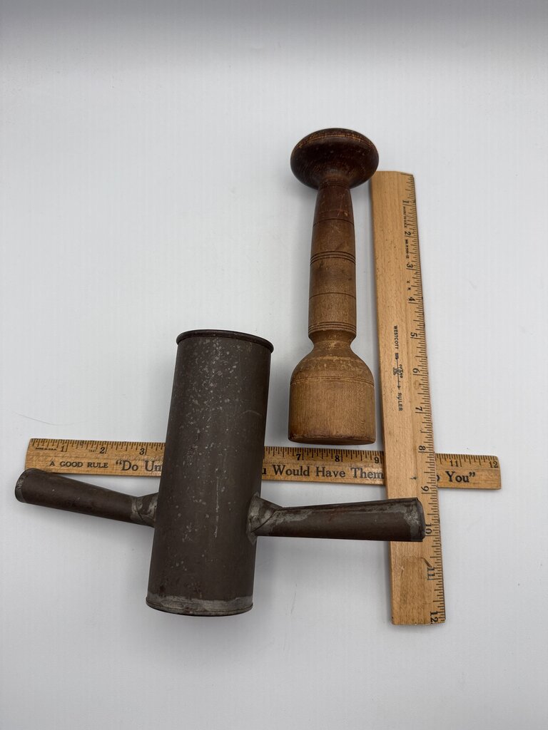 Antique Metal Cookie Star Cookie Press w/Wood Plunger /rw