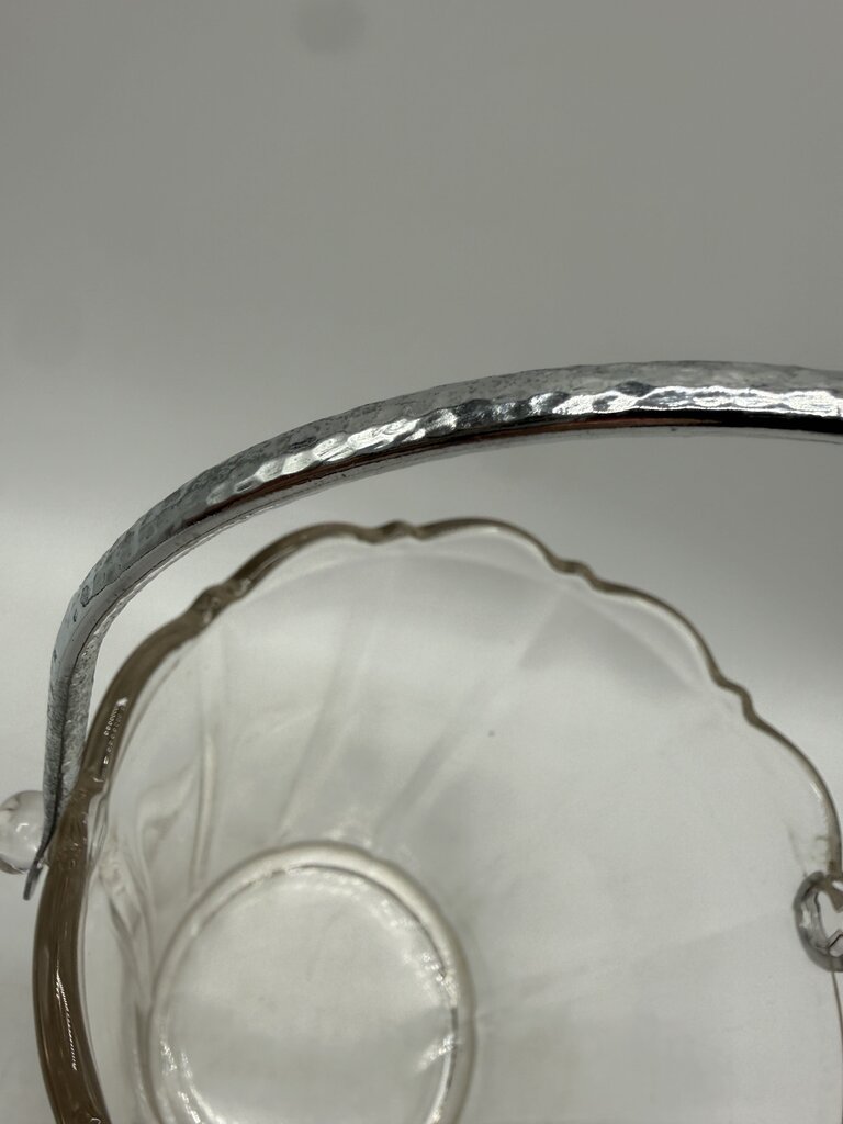 VTG Clear Pressed Glass Ice Bucket with Silver Metal Handle /ro