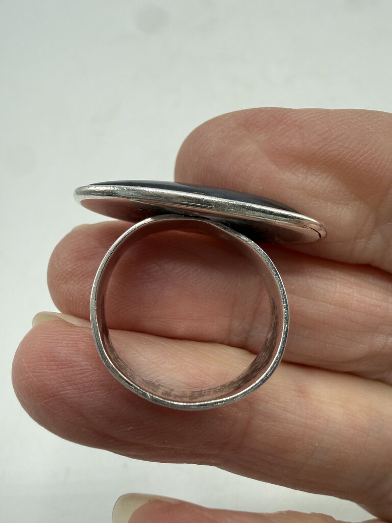 Rare Horizontal Sterling Silver Setting Black Stone Ring size 7 /ro