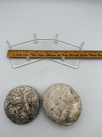 Set of 2 Geode’s Amethyst Crystal Centers in Stand /ro