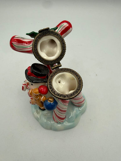 Lot of 6 Tiny Trinket Boxes Christmas Candy Theme Collectables /ro