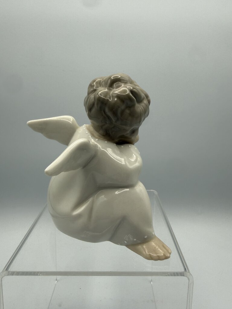Vintage Lladro Porcelain Figurine “Thinking Angel” #4539 /ro