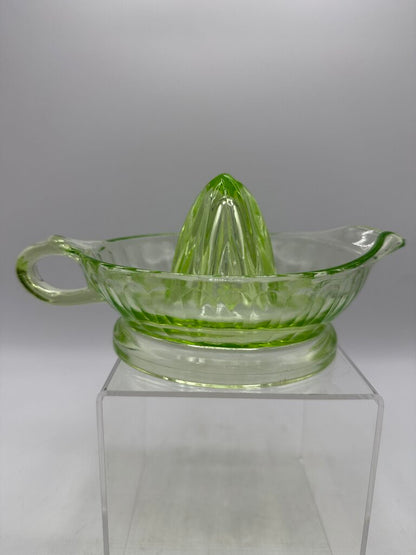 VTG Depression Green Uranium Glass Citrus Juicer /roh