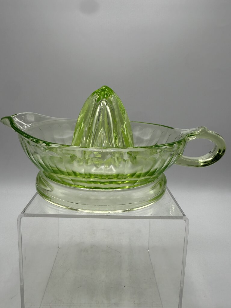 VTG Depression Green Uranium Glass Citrus Juicer /roh