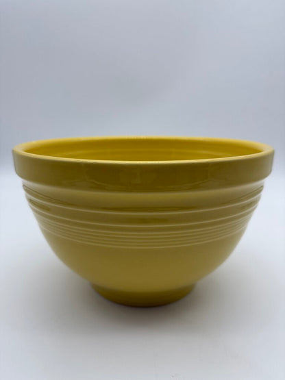 Fiesta HLC Yellow Footed 10” dia Mixing Bowl /rb