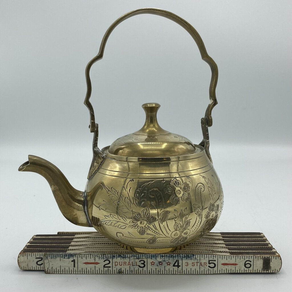 Brass Tea Pot with Etched Floral Pattern /bh