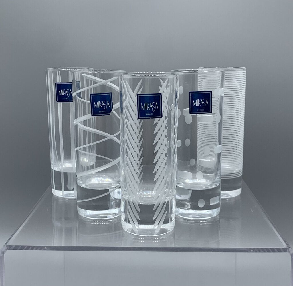 Mikasa “Cheers” Etched Shot Glasses Set/5 /hg