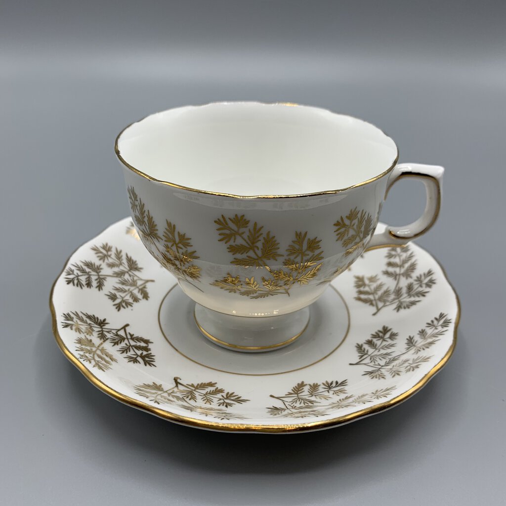 Vintage Colclough Bone China Fern Teacup and Saucer /hg