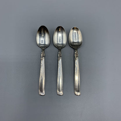 Vintage Oneida Prestige “Gay Adventure” Silverplate Demitasse Spoons, Baby Spoons /hg