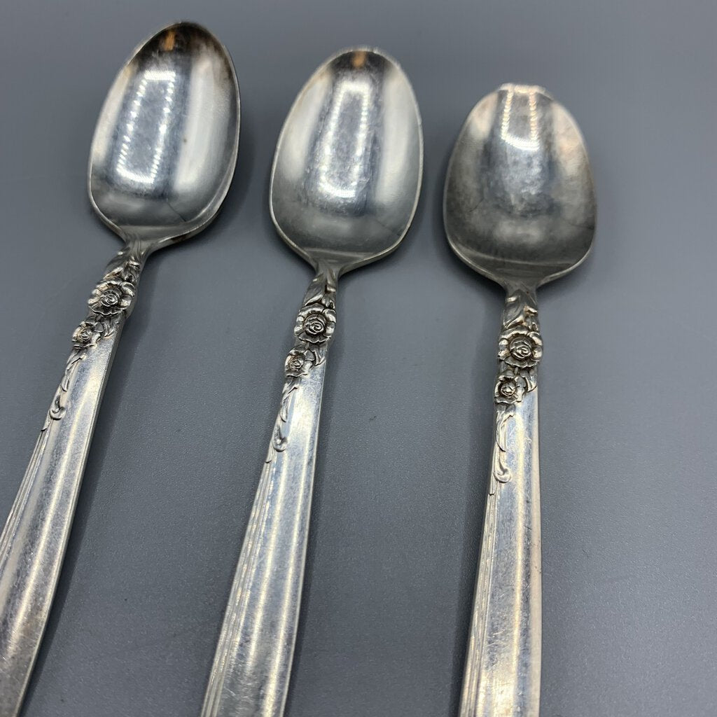 Vintage Oneida Prestige “Gay Adventure” Silverplate Demitasse Spoons, Baby Spoons /hg