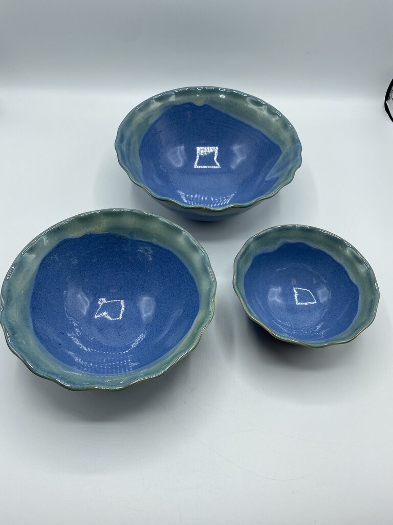 Handmade Pottery from Canada Set of 3 Nesting Bowls Blue/Green Gorgeous Glaze /r