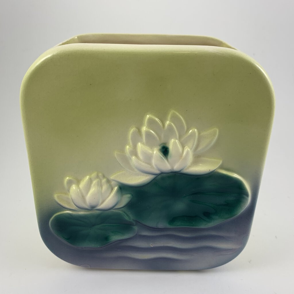 Mid-Century Royal Copley Pottery Water Lily Vase /hg