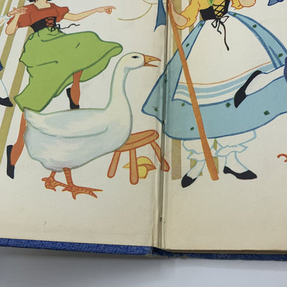 Vintage 1932 Mother Goose-Her Own Book, Illustrations by Mary Royt /hg