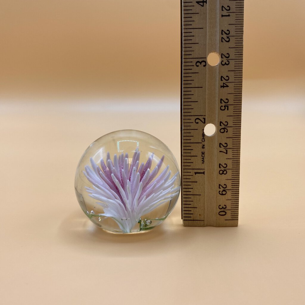 1950s Pink Waterlily Flower Glass Paperweight - Not Signed /bh