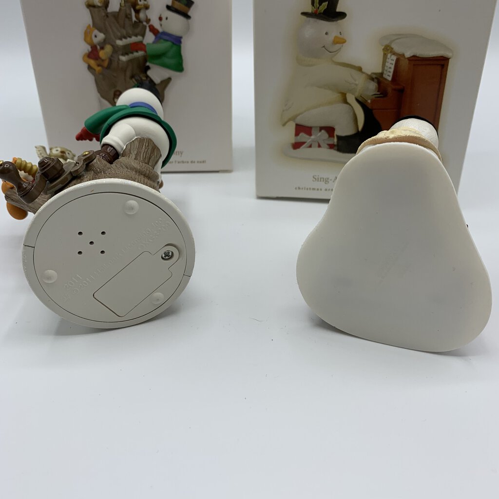 Hallmark Keepsake Ornament Pair, 2009 Sing-A-Long Snowman, 2011 Hickory Tree Harmony /hg