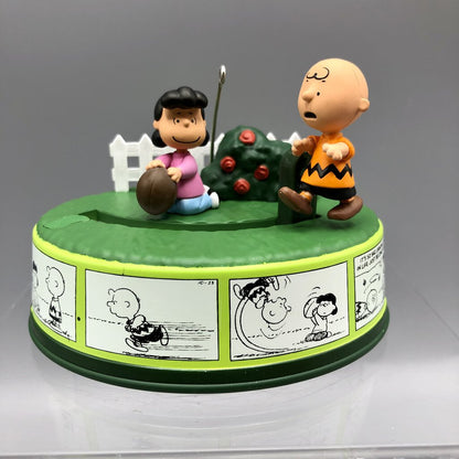 2013 Hallmark Keepsake OPTIMIST CHARLIE BROWN Magic Sound & Motion Ornament /b