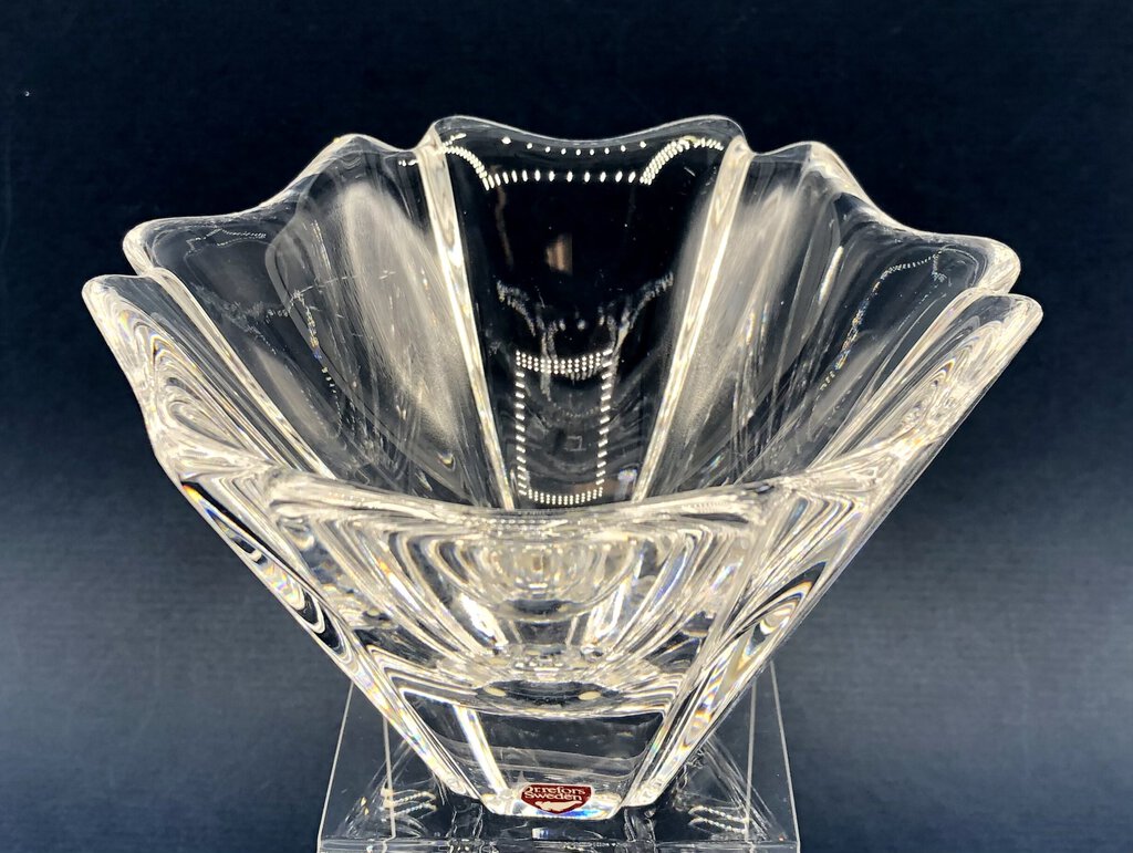 Swedish Orrefors Crystal Orion 5.5” Bowl by Lars Hellsten /b