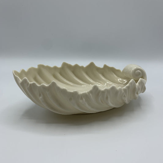 Vintage 9.5” Lenox Shell Bowl /hg