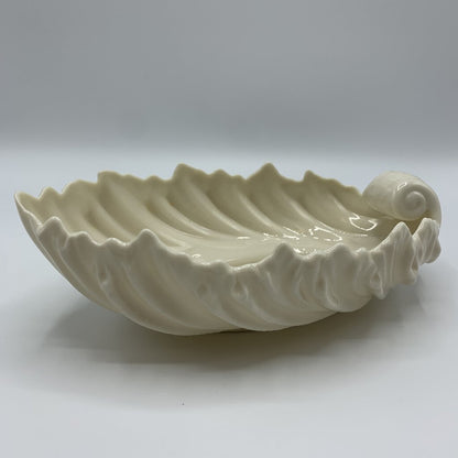 Vintage 9.5” Lenox Shell Bowl /hg