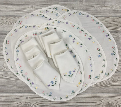 Set of 8 Vintage Floral Embroidered Placemats w/ Matching Napkins /b