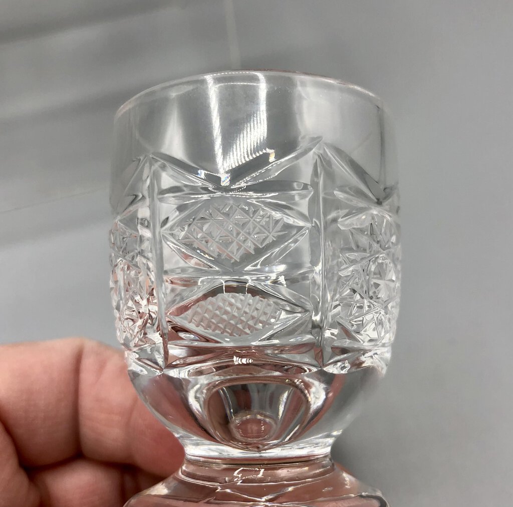 Set of 5 Elegant Cut Crystal Cordial/ Shot Glasses /b