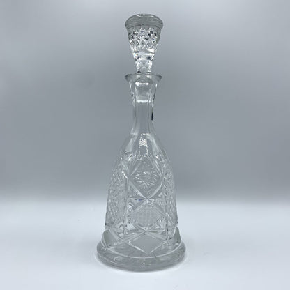 Vintage Diamond Cut and Pinwheel Decanter /hg