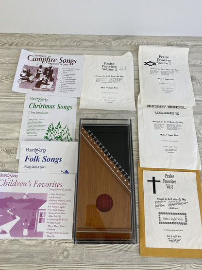 Arpa Magica Wooden 15 String Harp 16.5” x 8” w/Acrylic Storage Box, Sheet Music /rb