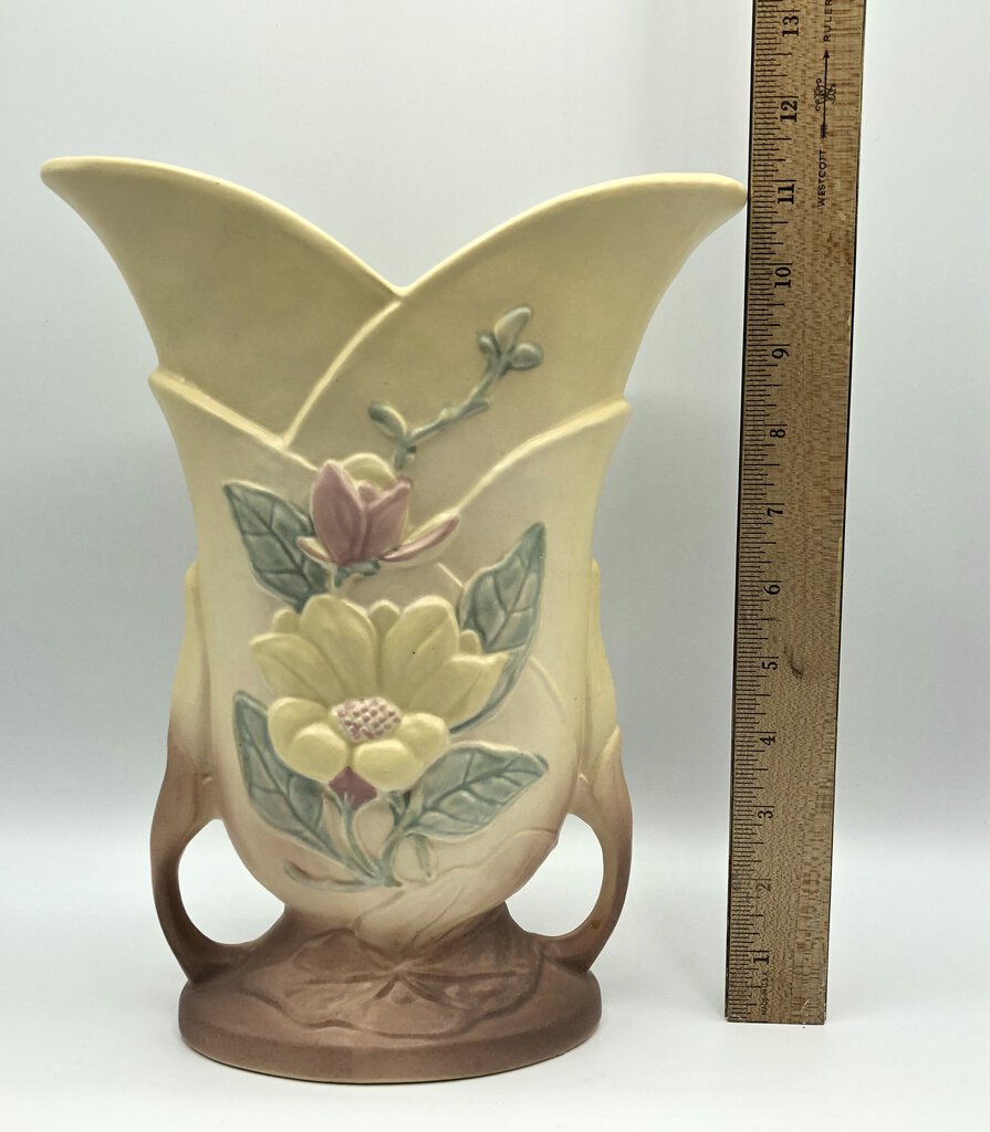 Vintage Hull Magnolia Art Pottery Vase /b