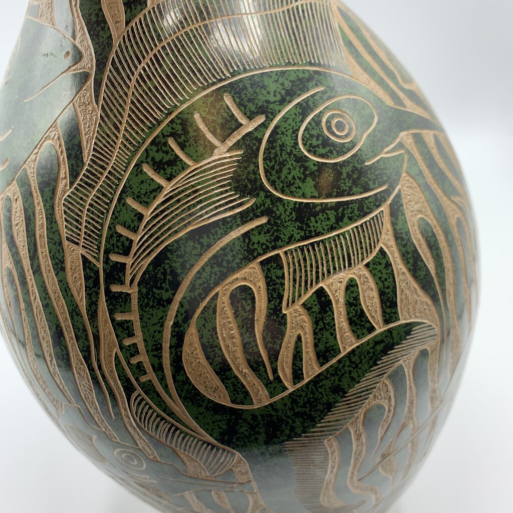 Gutierrez Nicaraguan Etched Art Pottery Vase /hg